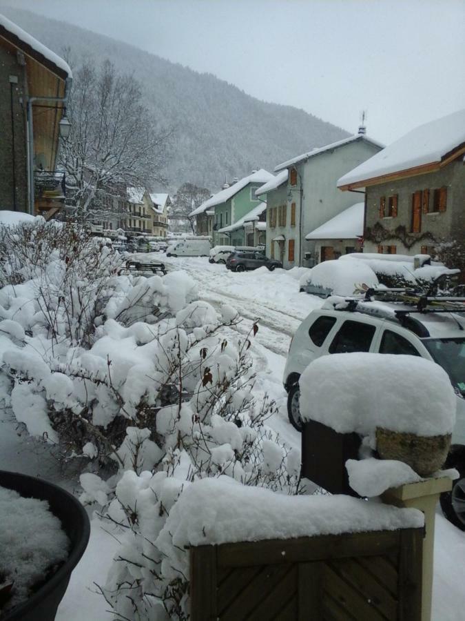 Chambre D'Hotes "Le Moulin" Thônes エクステリア 写真