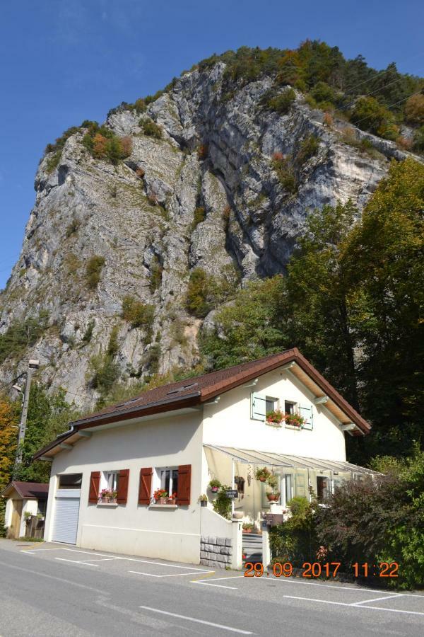 Chambre D'Hotes "Le Moulin" Thônes エクステリア 写真